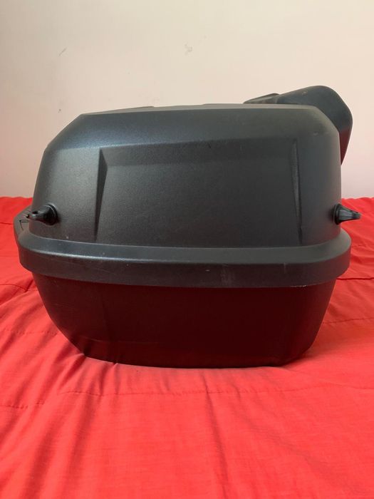 Продам центральний кофр Givi E43