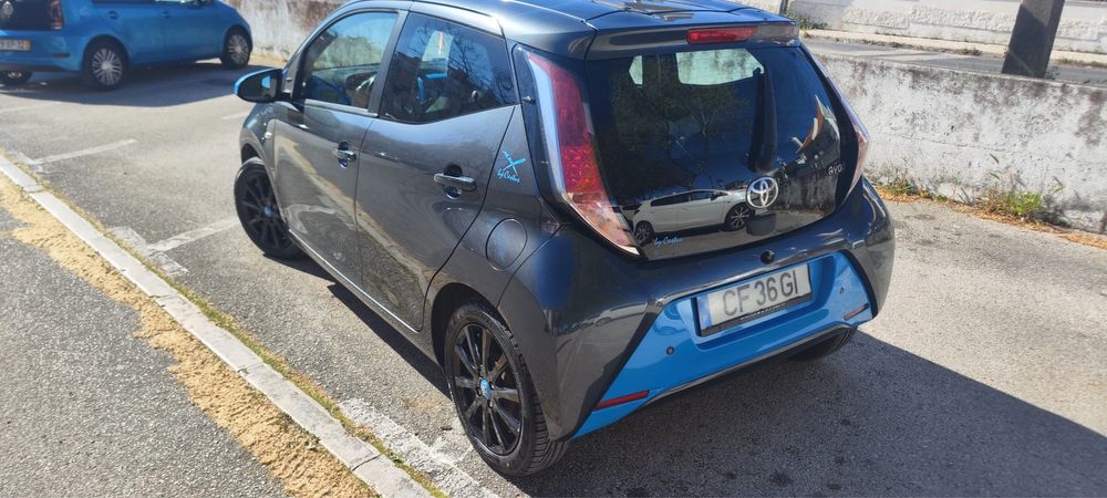 TOYOTA Aygo 1.0 X