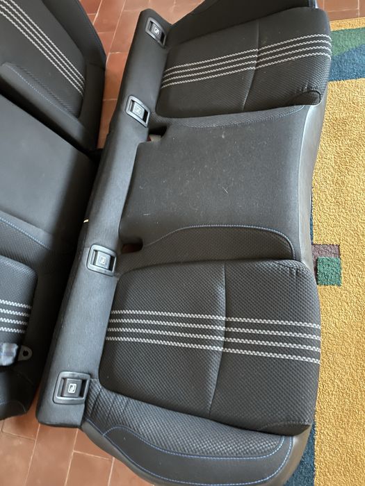 Bancos Megane Iv ST Gt line traseiros