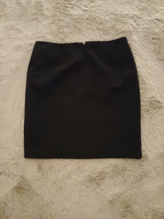 жіноча юбка 
38 розмір 
б/у без пошкоджень (вдягнута декілька разів)