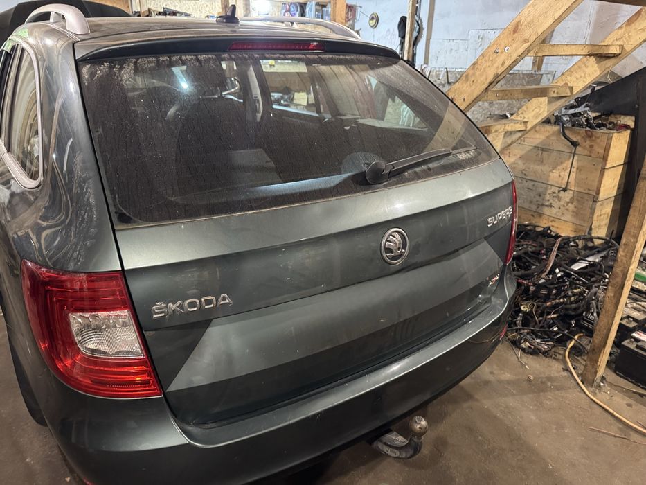 Крышка багажника ляда Skoda Superb 2 Golf 6 Golf 7 кришка багажника
