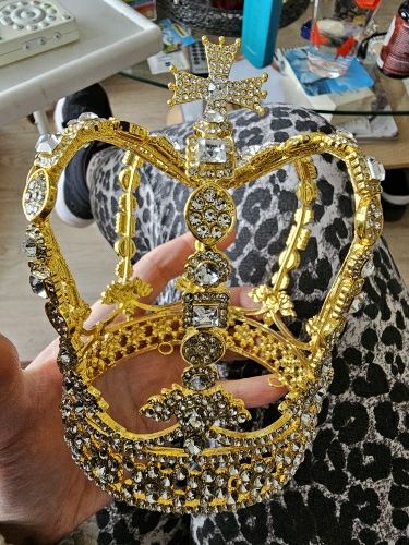 Coroa de Rainha Metálica