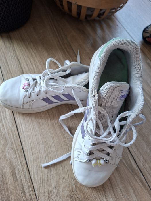 Adidasy dziewczęce 37