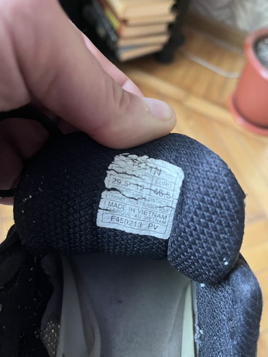 Кроссовки Asics 45р