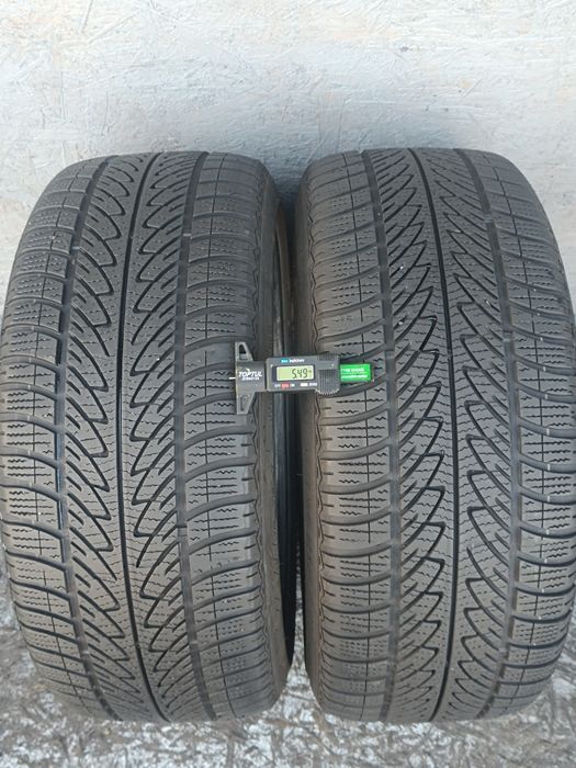 225/40R18 92V Goodyear Ultragrip 8  Performance  MO