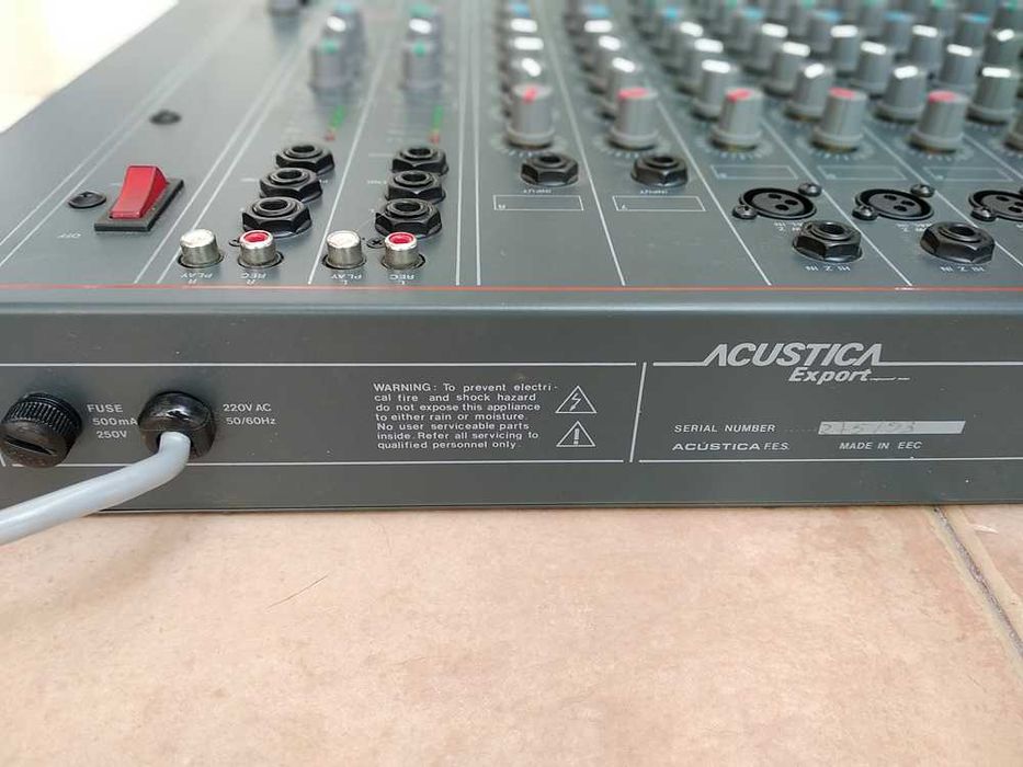 Mesa de Mistura ACUSTICA Export model MX 8 / 2B