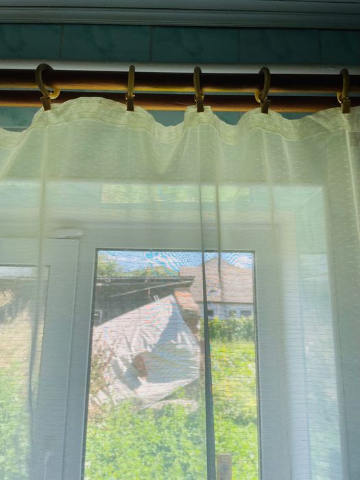 Продам комплект із трьох однакових тюлей