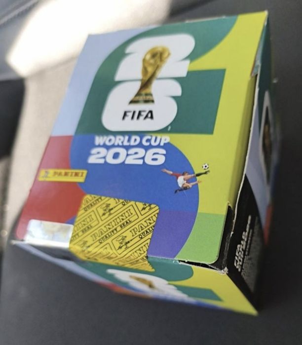 Caixa com 50 carteiras mundial 2026 Panini