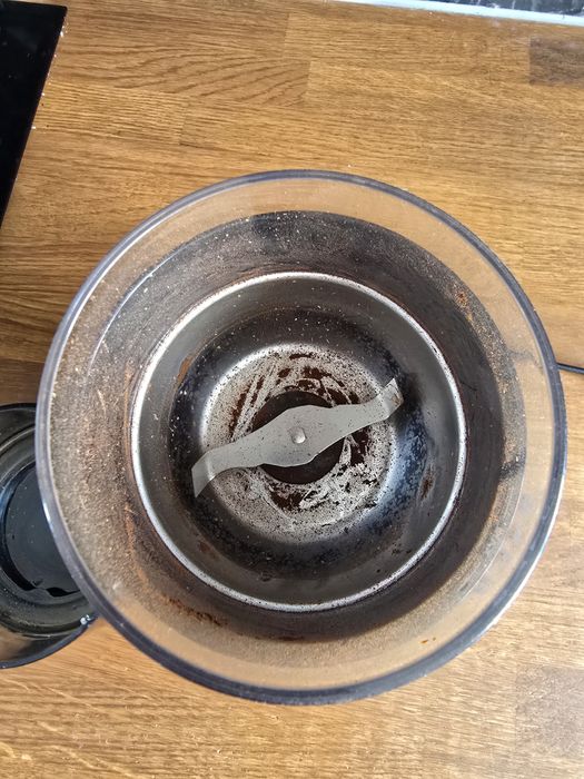 Delonghi młynek do kawy
