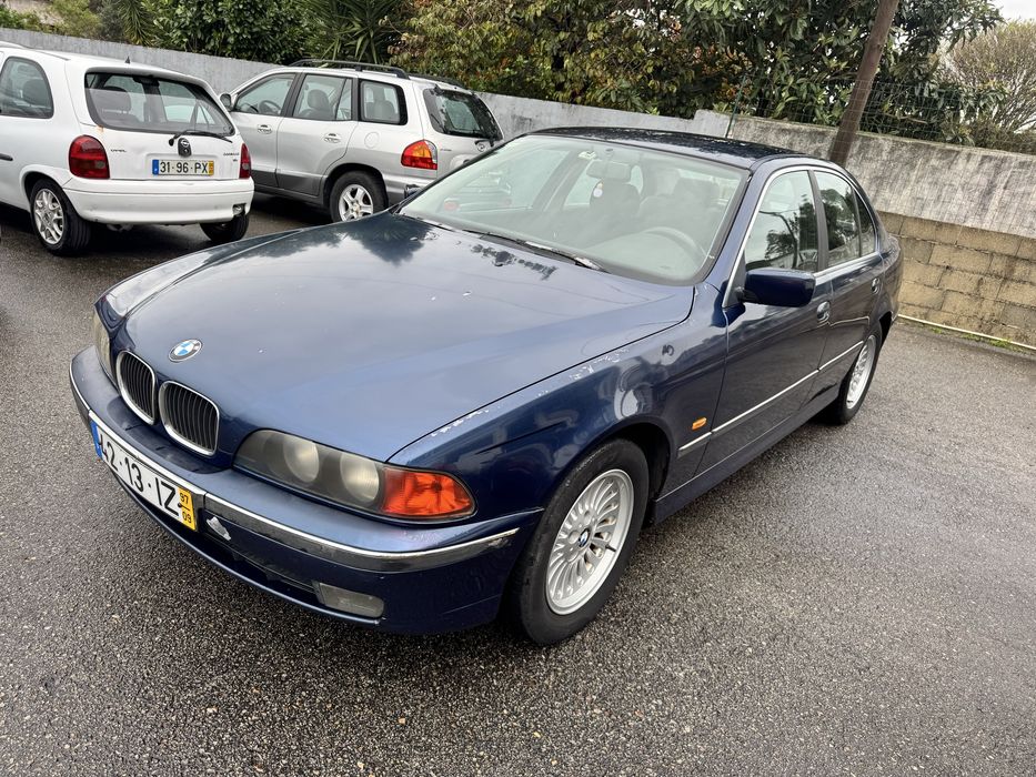 BMW 525TDS Sedan