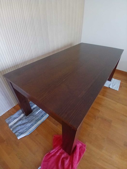 Mesa como nova para a sala