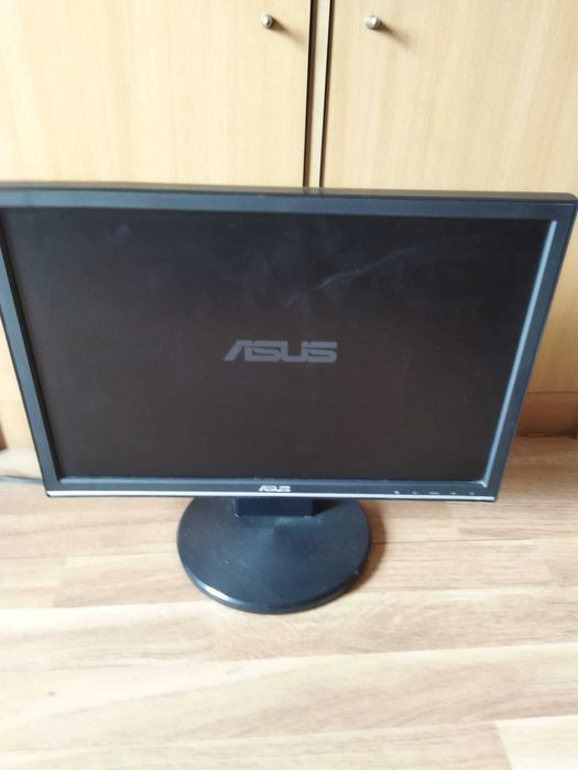 Monitor ASUS 17 Polegadas em Bom Estado para Venda496489206079170560