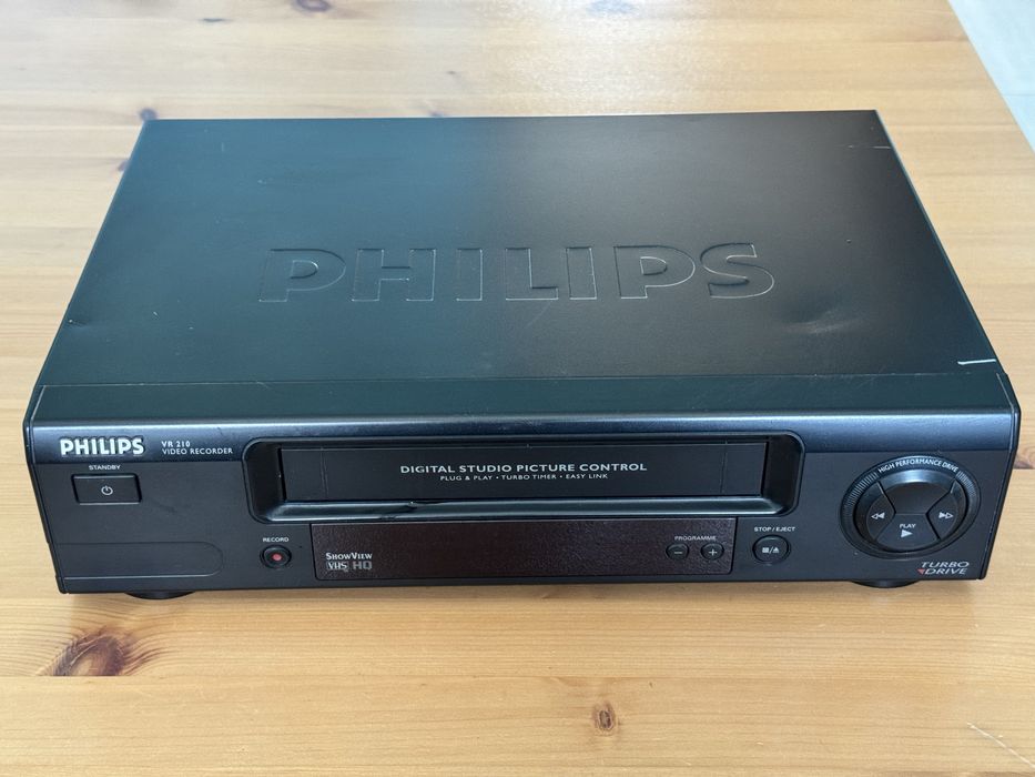 Odtwarzacz kaset VHS PHILIPS