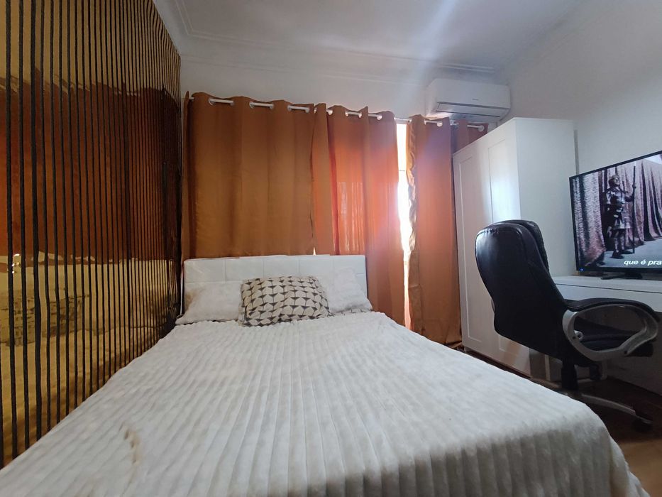 Aluguer de Quarto Cama de Casal p/ 1 Pessoa ou Casal