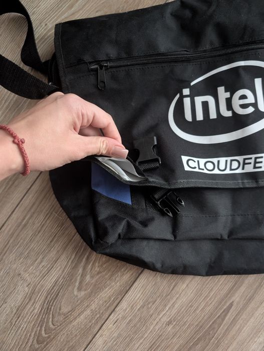 Torba na laptopa Intel