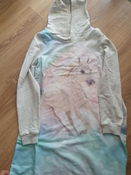 Sukienka sportowa,bluza z jednorożcem,r. 134-140
