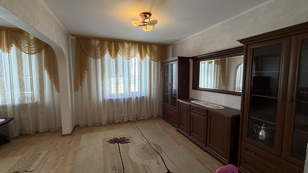 Продаж 4-х кімнатної квартири. Вулиця Павла Глазового.