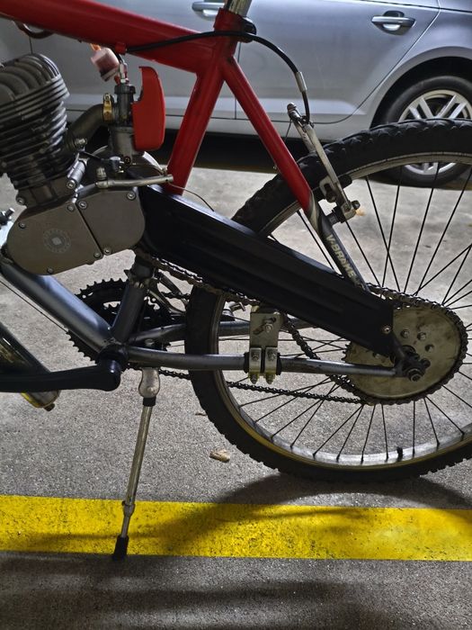 Bina com motor 80 cm3