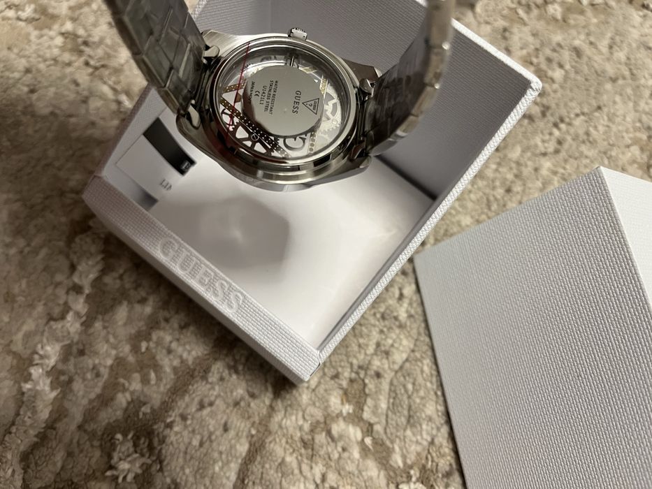 Zegarek Guess nowy z metką