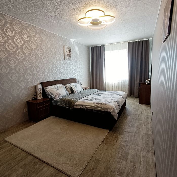 Здам подобово 2-х кім. кв.біля центально ринку