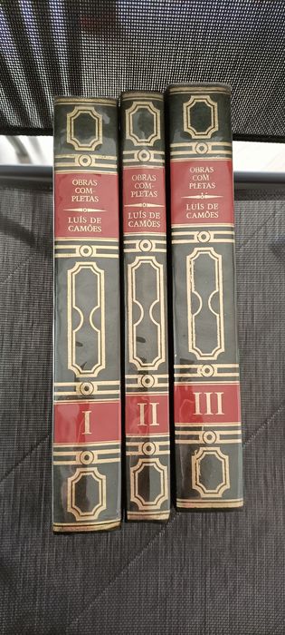 3 volumes encadernados obras de Luís de Camões