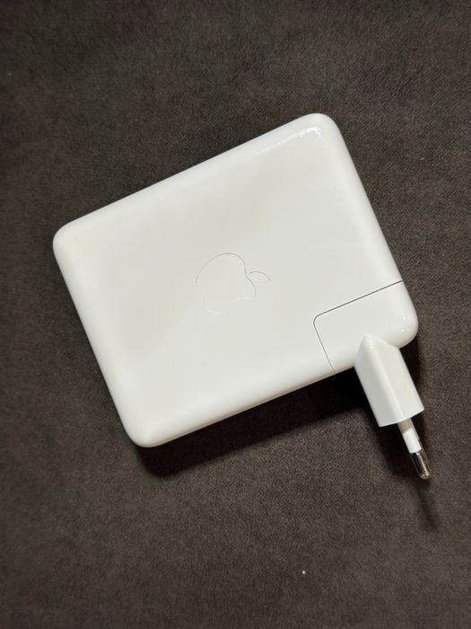 Блок живлення Apple 140W (USB-C) — на запчастини / під ремонт