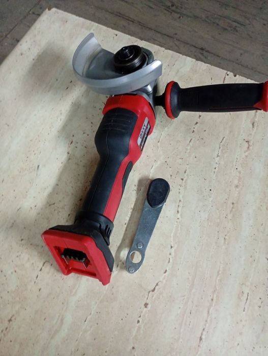 Szlifierka akumulatorowa