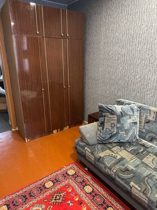 Сдам 2-комнатную квартиру в центре, ул. Криворожская