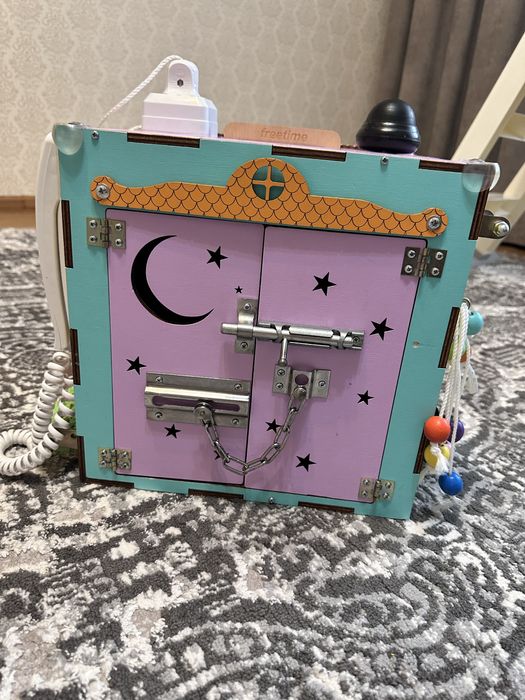 Бізікуб для малечі