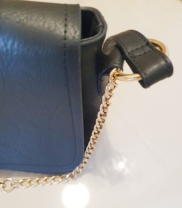 Torebka damska na pasku