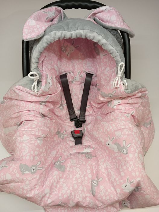 Otulacz do fotelika króliczek