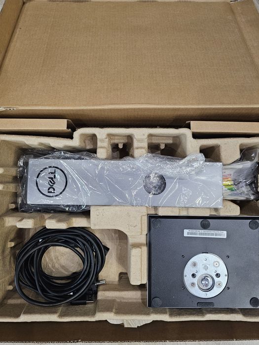 Монитор Dell P2421D