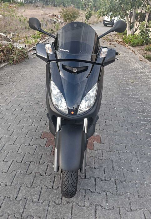 Yamaha X Max 125 Carta carro