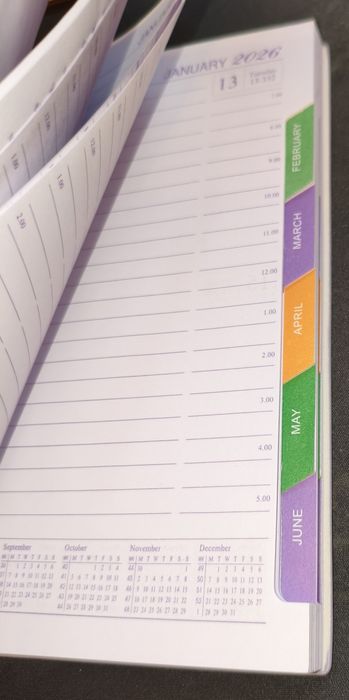 Kalendarz książkowy angielski 2026