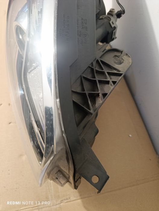 Nissan QASHQAI J10 lift prawa lampa  przednia