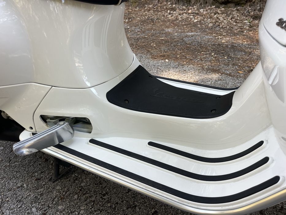 Vespa GTS 300 Super • 2020 • Só 3.200 km • Excelente estado