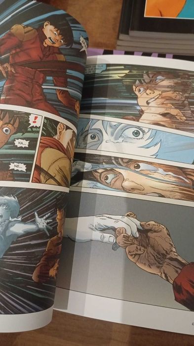 Akira [19 volumes a cores] [completa]