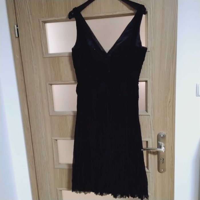 Designerska sukienka Ellie Tahari czarna M