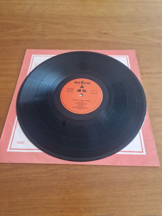 Vinil "Tributo a Roberto Carlos", Orfeu