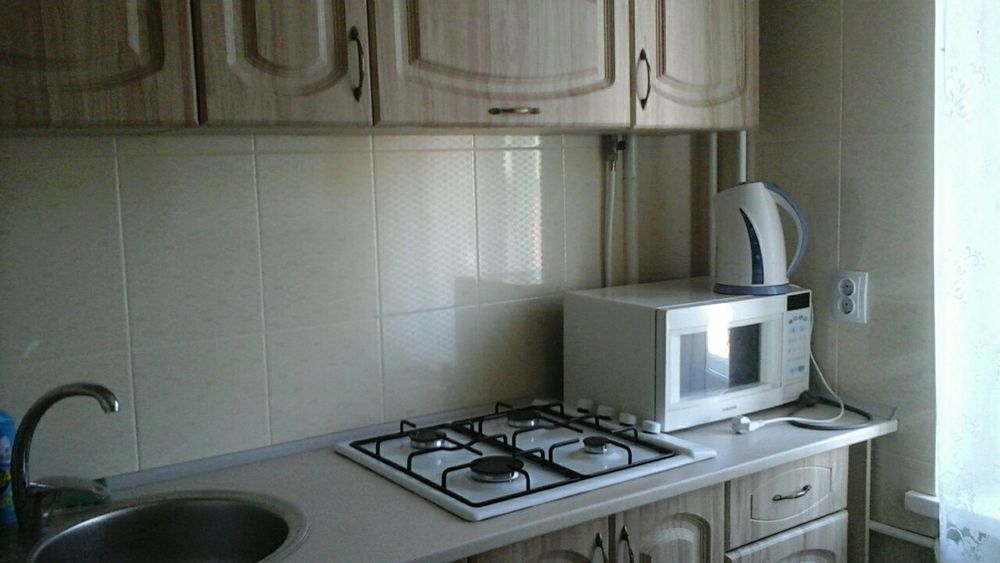 Сдам квартиру посуточно в центре Черновцов,ул.Антона Чехова 8