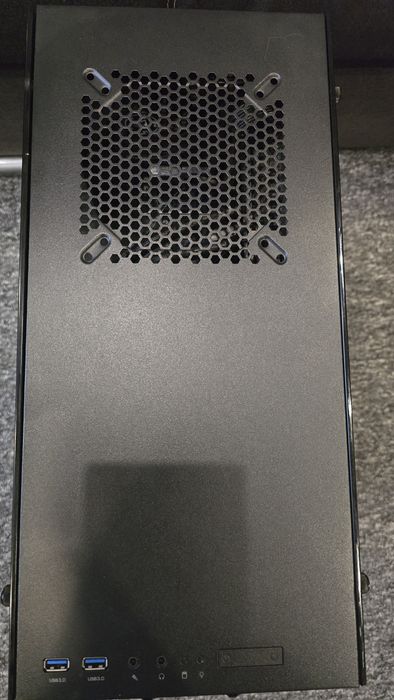 Корпус Thermaltake Core G21