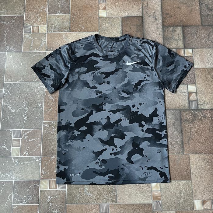 Nike dri-fit компресійна футболка спортивна