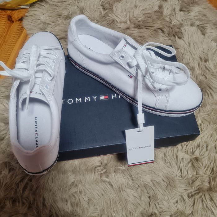 Tommy Hilfiger białe tenisówki trampki essential sneaker r. 37 sneaker