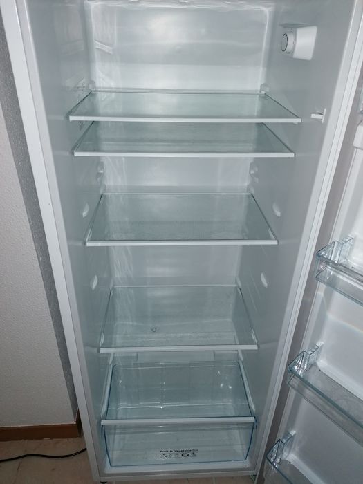 Frigorífico de uma porta 1,40x0,55