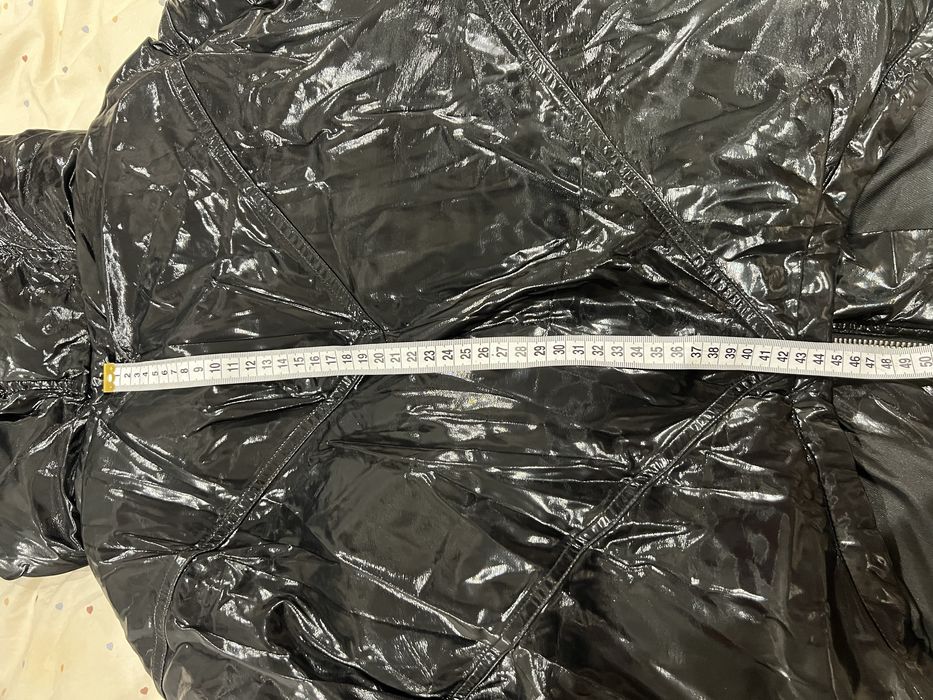 Курточка дуже тепла і коротка maniere de voir