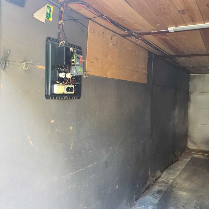 Продам гараж в центрі Луцька по вул.Винниченка