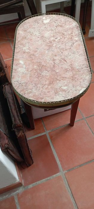 Mesa de sala em pedra mármore