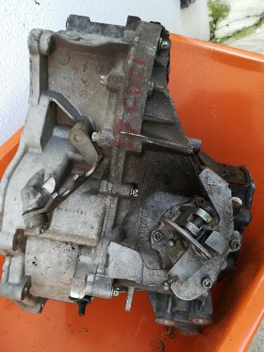 Caixa de velocidades Opel Combo 1.7 cdti 2011