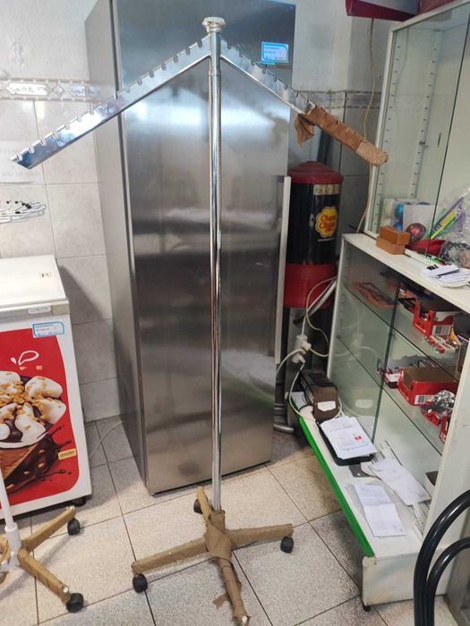 Suporte para roupa (cabides Cromado)