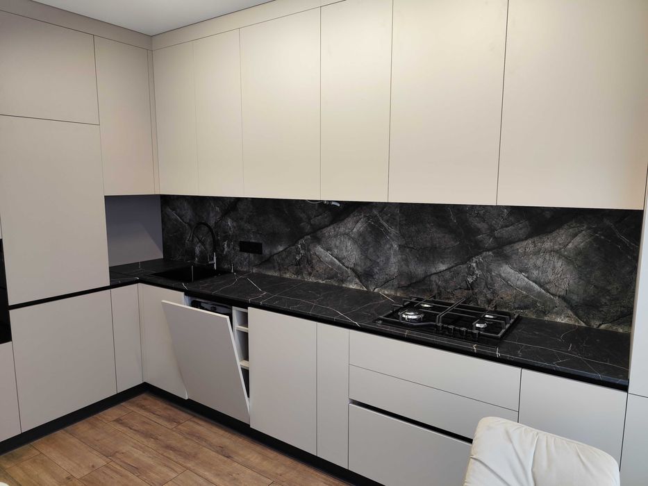 1-кімнатна квартира з ремонтом в ЖК «На Щасливому» -  заїжджай і живи.